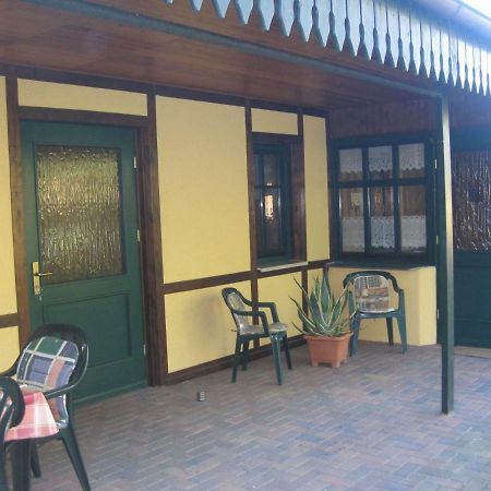 Pension Zum Weissen Hirsch Reitwein Экстерьер фото